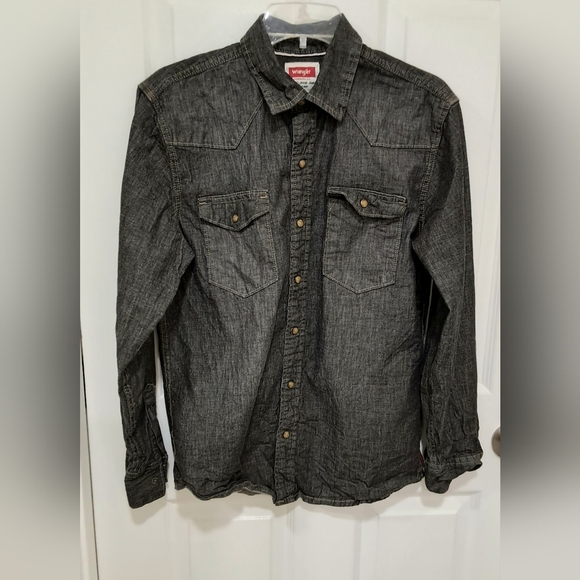 Wrangler Other - Men's Wrangler Denim Long Sleeve Medium Shirt.